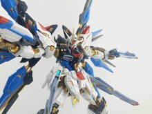 Delpi-Decal MGEX Strike Freedom Goud Holo